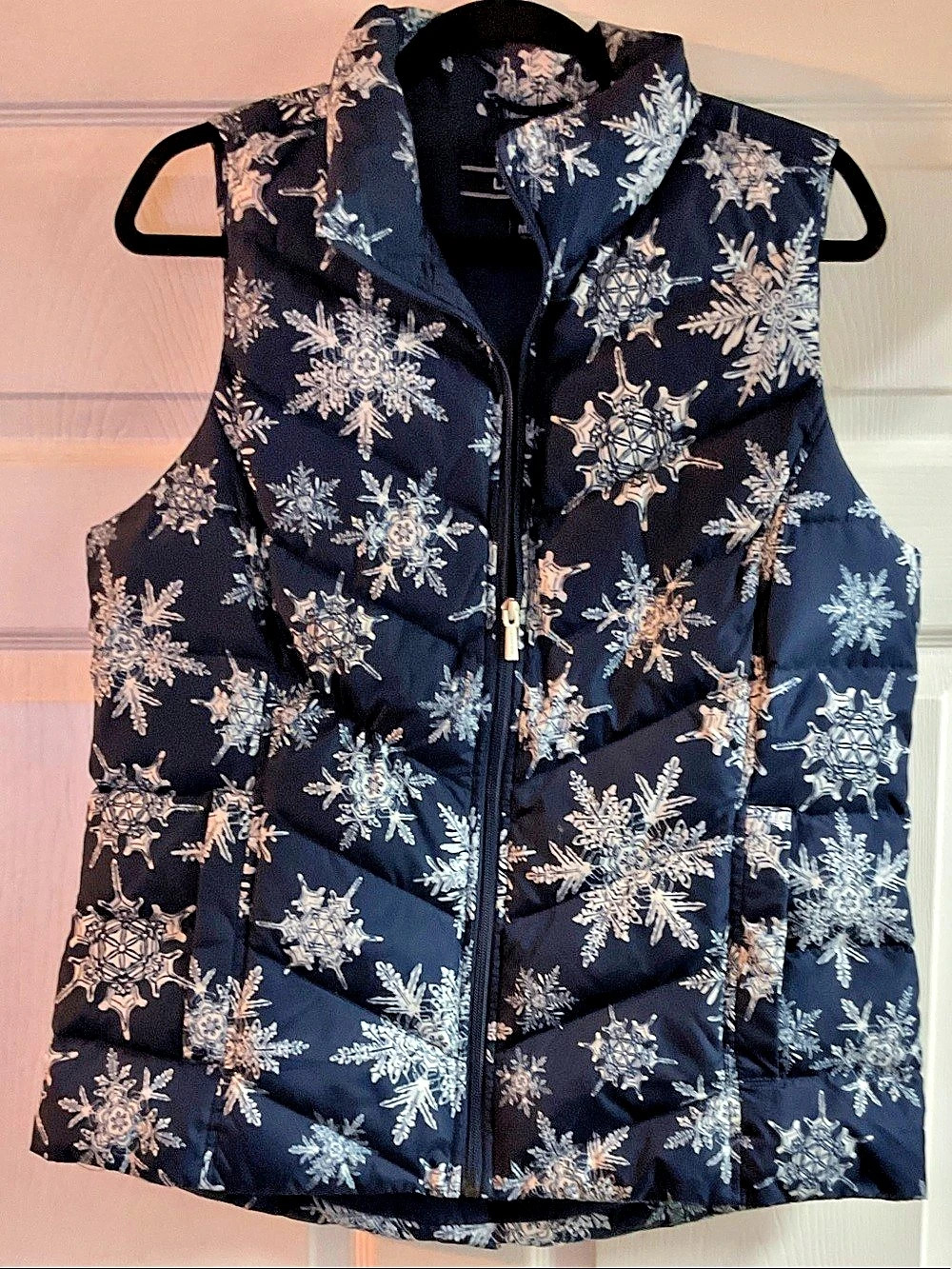 Lands' End Woman’s Floral Puffer Vest Size Medium Tall Like New